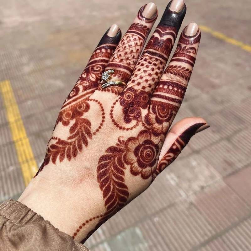 Hand Instagram Royal Finger Mehndi Design