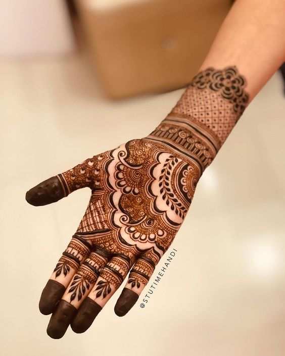 Latest Mehndi Designs for Diwali